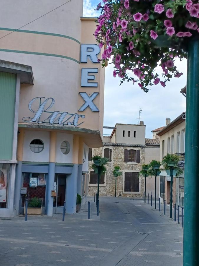 Little Pink House Villa Valreas Bagian luar foto
